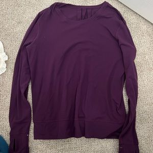 LULULEMON top